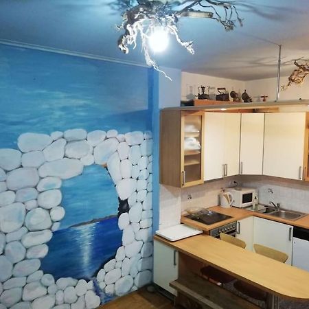 Kyriaki 'S Artistic Apartment Next Metro Agios Ioannis Athènes Extérieur photo