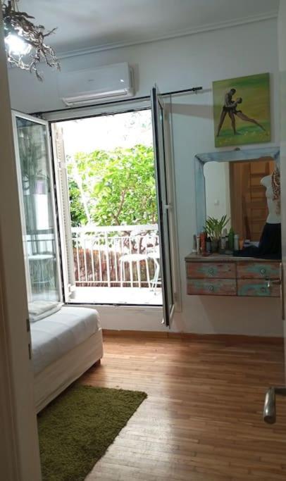 Kyriaki 'S Artistic Apartment Next Metro Agios Ioannis Athènes Extérieur photo